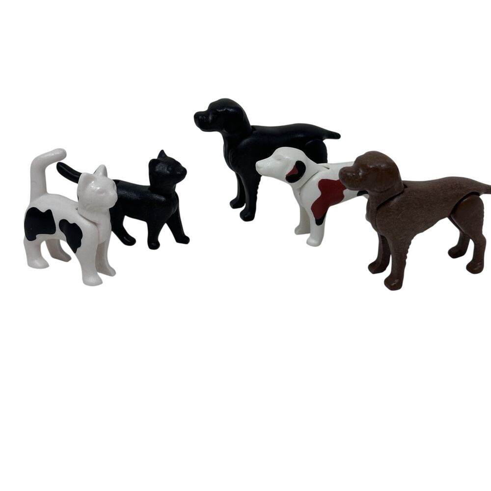 Playmobil Lot of 3 Posable Dogs & 2 Cat Chocolate Lab Hound Calico Cat
